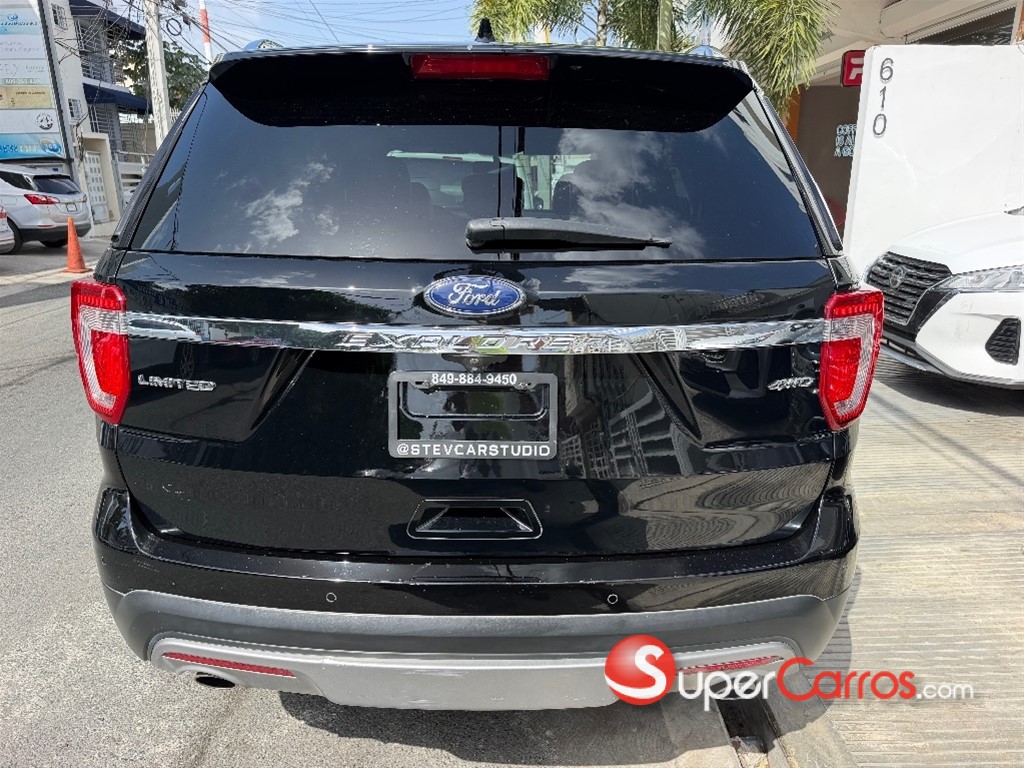 2017 Ford Explorer Limited — foto 3 / 9