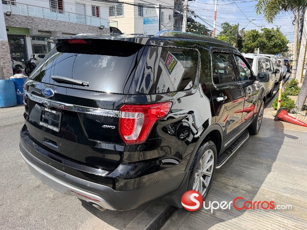 2017 Ford Explorer Limited — foto 4 / 9