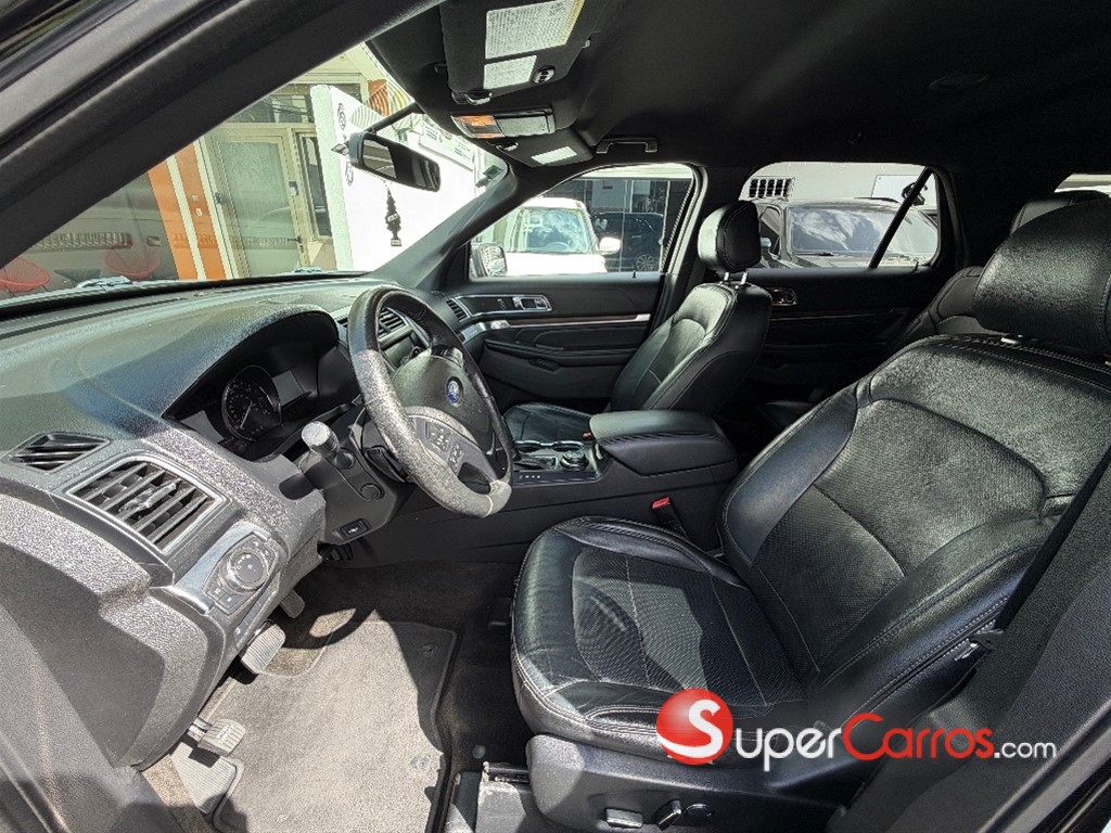 2017 Ford Explorer Limited — foto 6 / 9