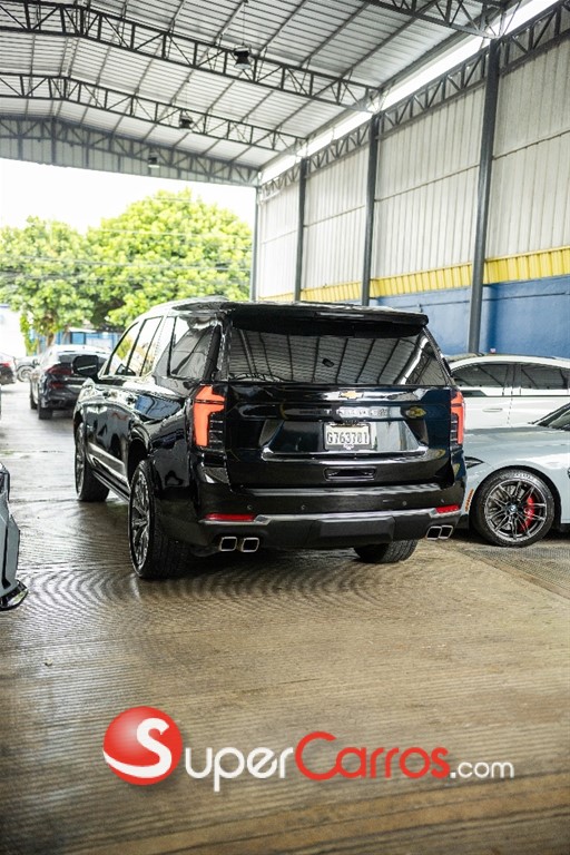 2025 Chevrolet Tahoe Highcountry — foto 4 / 12