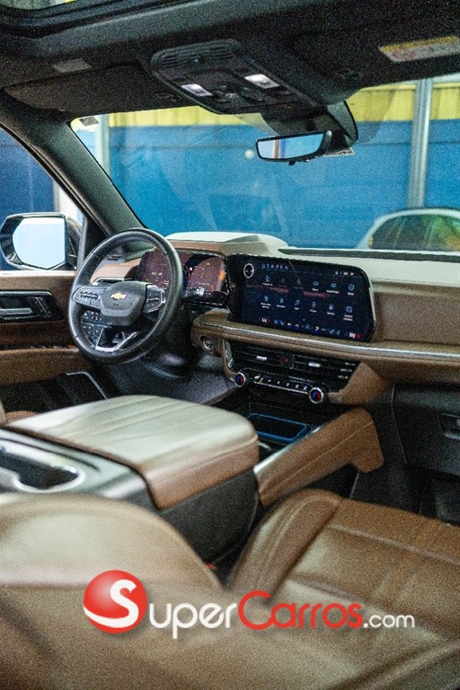 2025 Chevrolet Tahoe Highcountry — foto 10 / 12