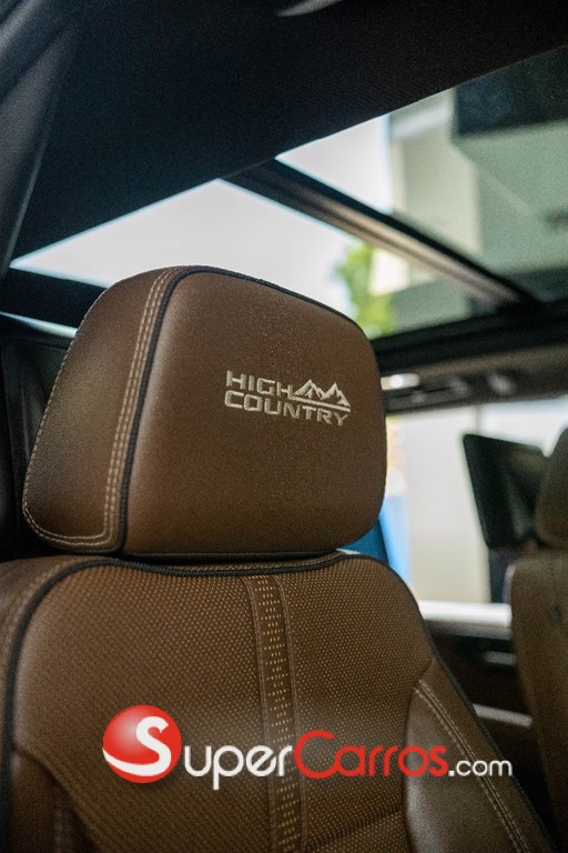 2025 Chevrolet Tahoe Highcountry — foto 11 / 12