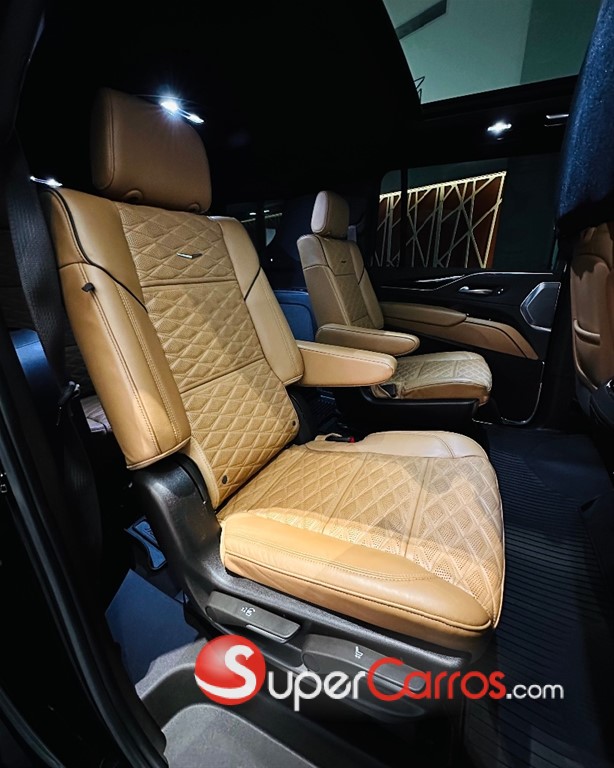 2023 Cadillac Escalade Premium Luxury Long — foto 8 / 12