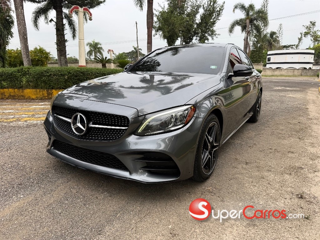 2019 Mercedes-Benz Clase C 300 AMG 4Matic — foto 3 / 8