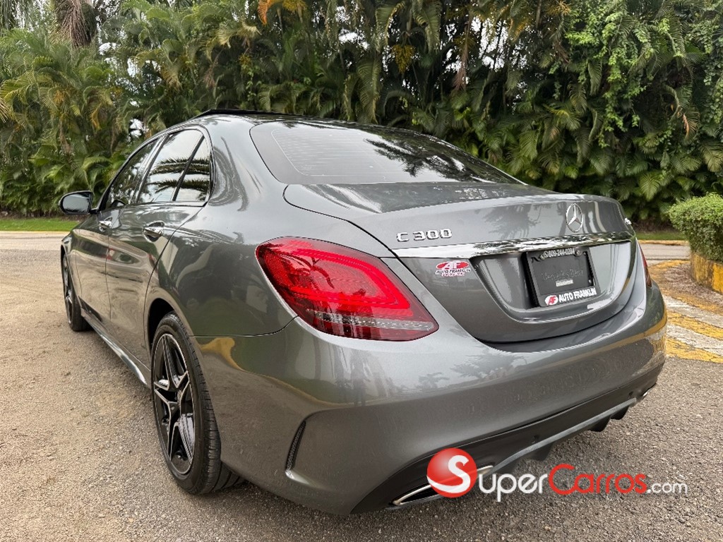 2019 Mercedes-Benz Clase C 300 AMG 4Matic — foto 4 / 8