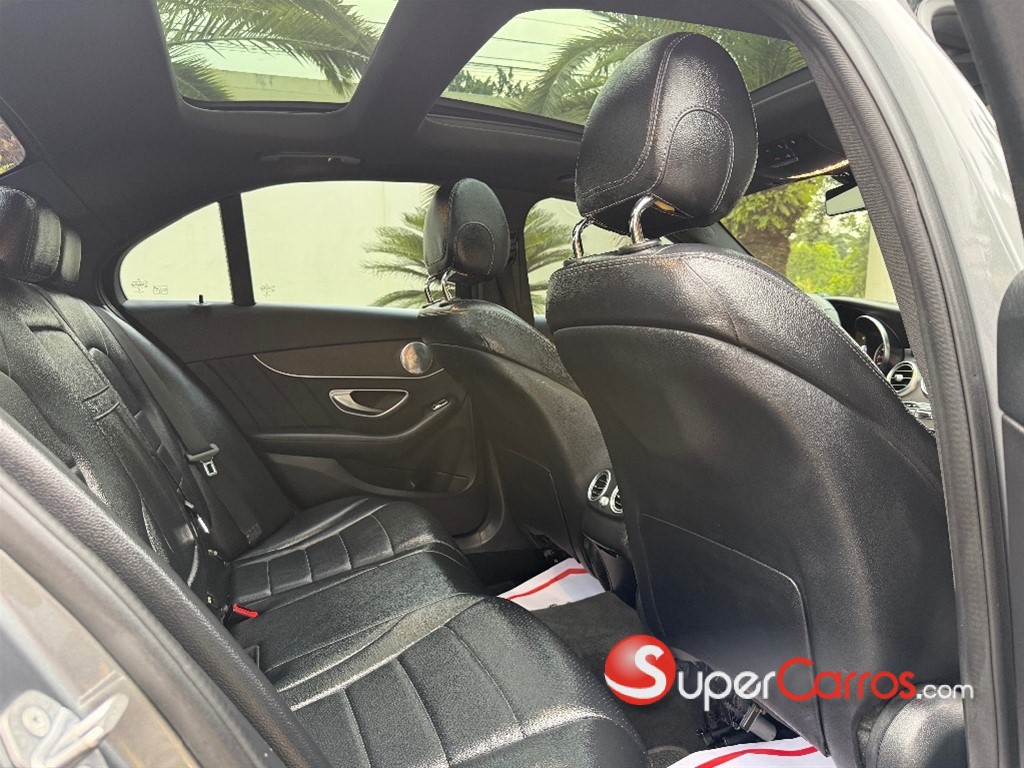 2019 Mercedes-Benz Clase C 300 AMG 4Matic — foto 7 / 8