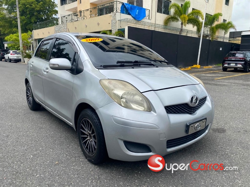 2009 Toyota VITZ