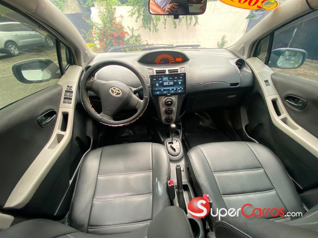 2009 Toyota VITZ — foto 5 / 12