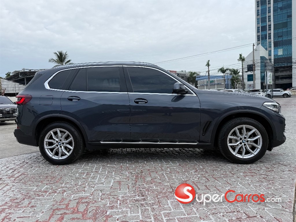 2022 BMW X 5 XDRIVE 40i — foto 8 / 10