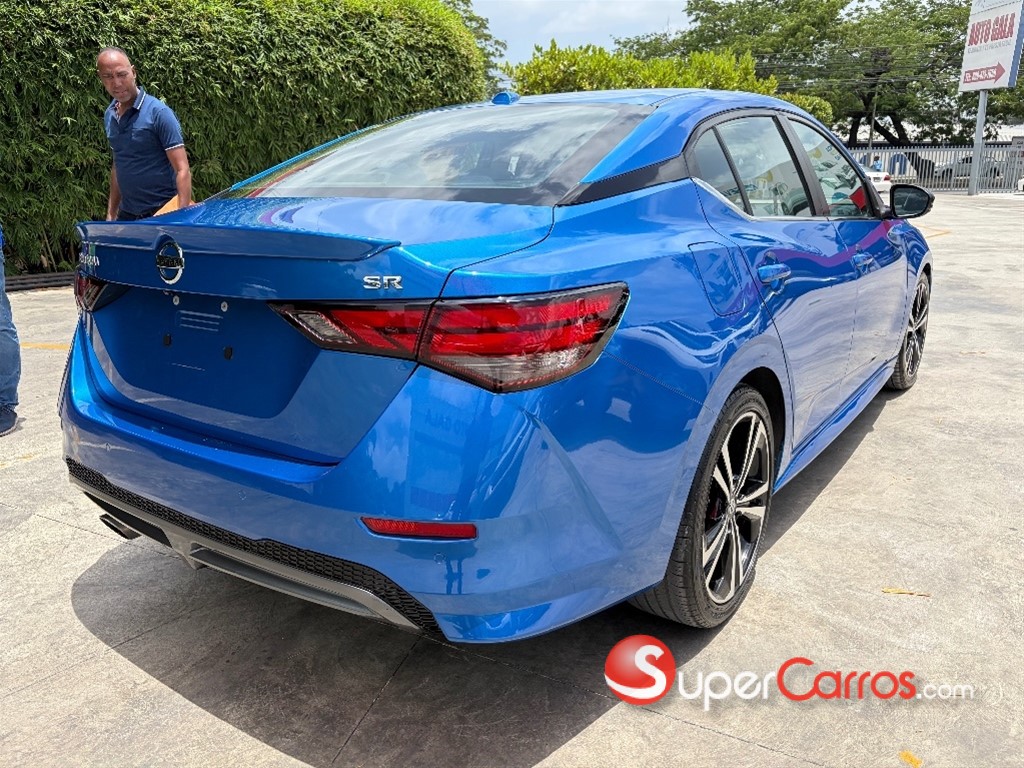 2021 Nissan Sentra SR — foto 4 / 8