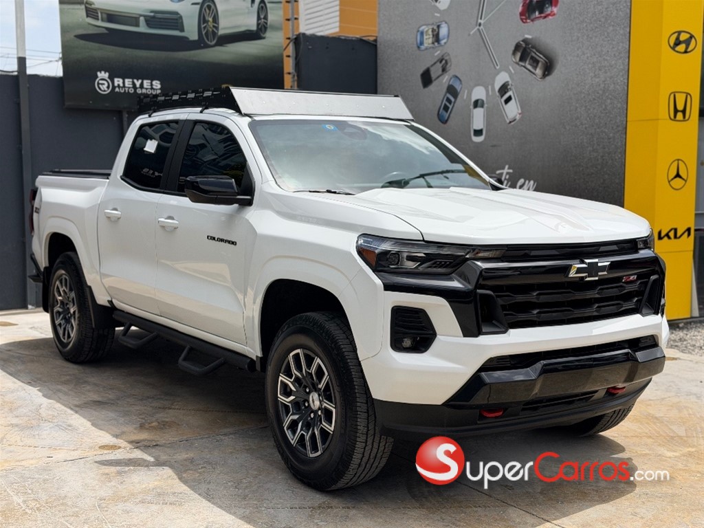 2023 Chevrolet Colorado Z71 — foto 2 / 10