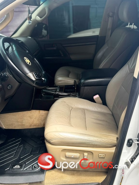 2008 Toyota Land Cruiser — foto 9 / 10