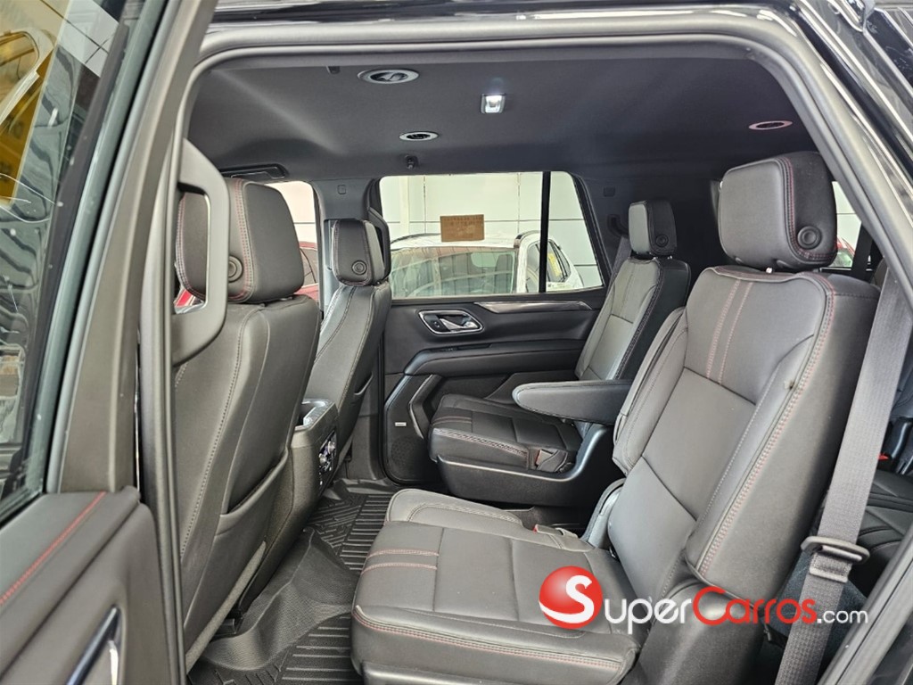 2023 Chevrolet Tahoe RST — foto 3 / 12