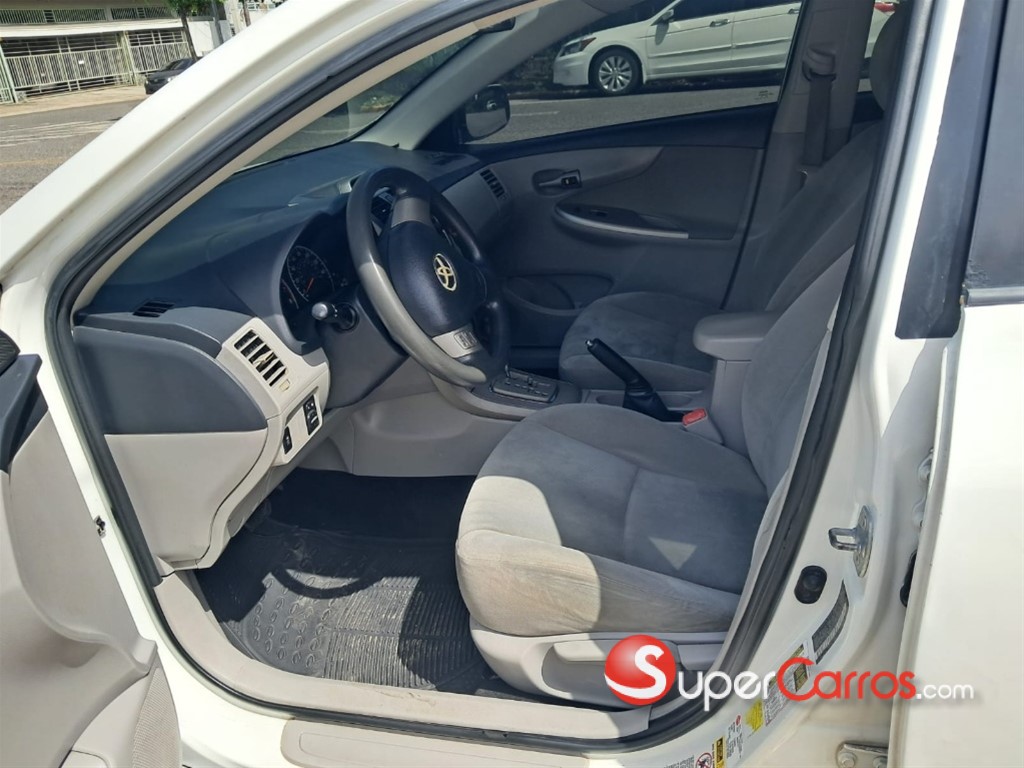 2012 Toyota Corolla LE — foto 5 / 9