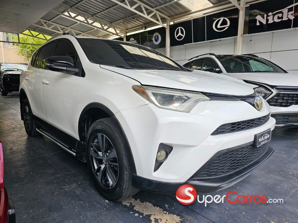 2018 Toyota RAV4 XLE — foto 12 / 12