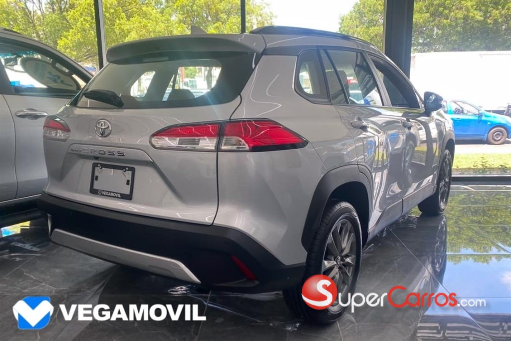 2027 Toyota Corolla Cross Low — foto 2 / 10