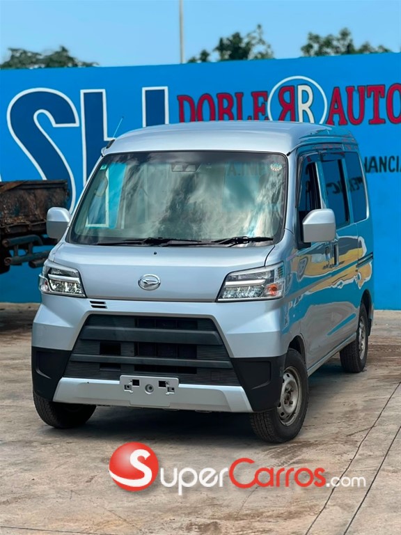 2020 Daihatsu Hijet — foto 2 / 9
