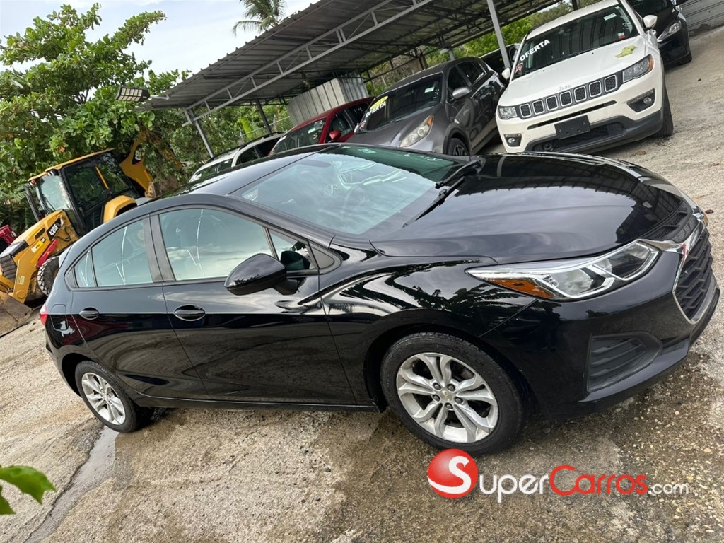 2019 Chevrolet Cruze LS — foto 11 / 12