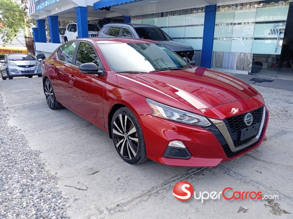 2022 Nissan Altima SR — foto 2 / 11