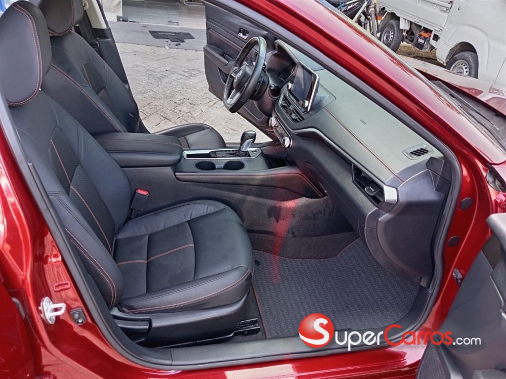 2022 Nissan Altima SR — foto 4 / 11