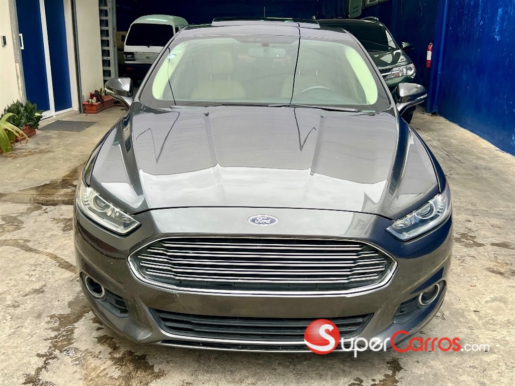 2016 Ford Fusion SE — foto 2 / 9