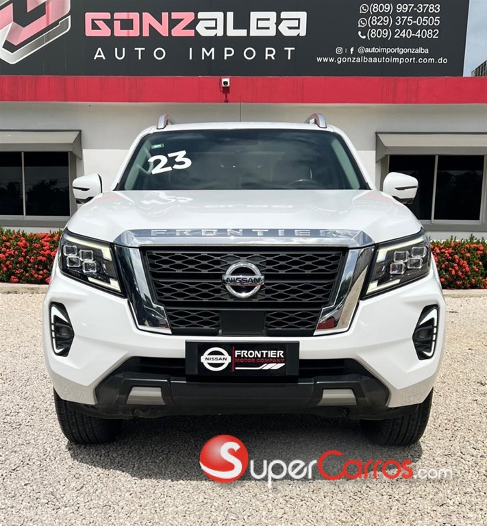 2023 Nissan Frontier Pro-4X — foto 2 / 12