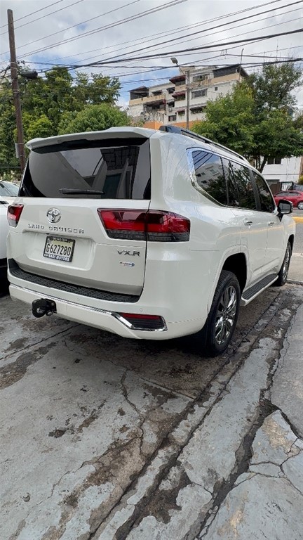 2023 Toyota Land Cruiser 300 VX-R — foto 3 / 11
