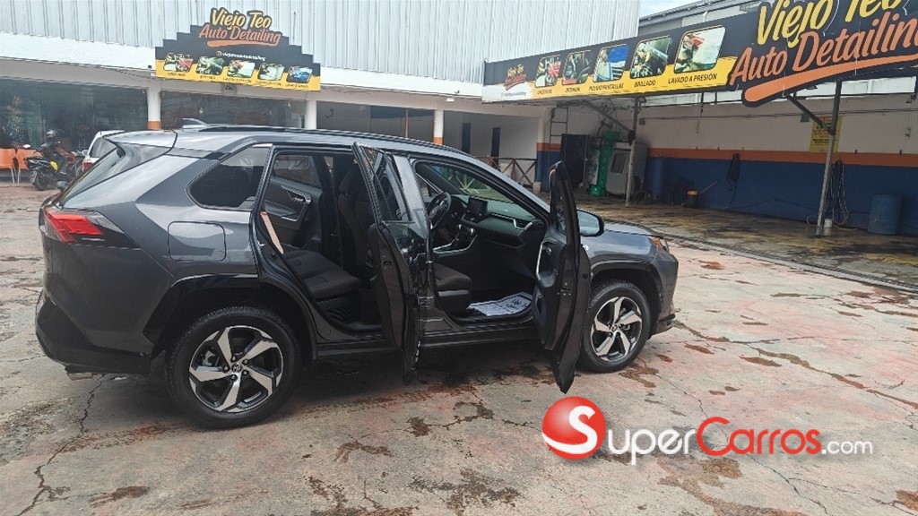 2022 Toyota RAV4 Plug-In Hibrid — foto 8 / 12