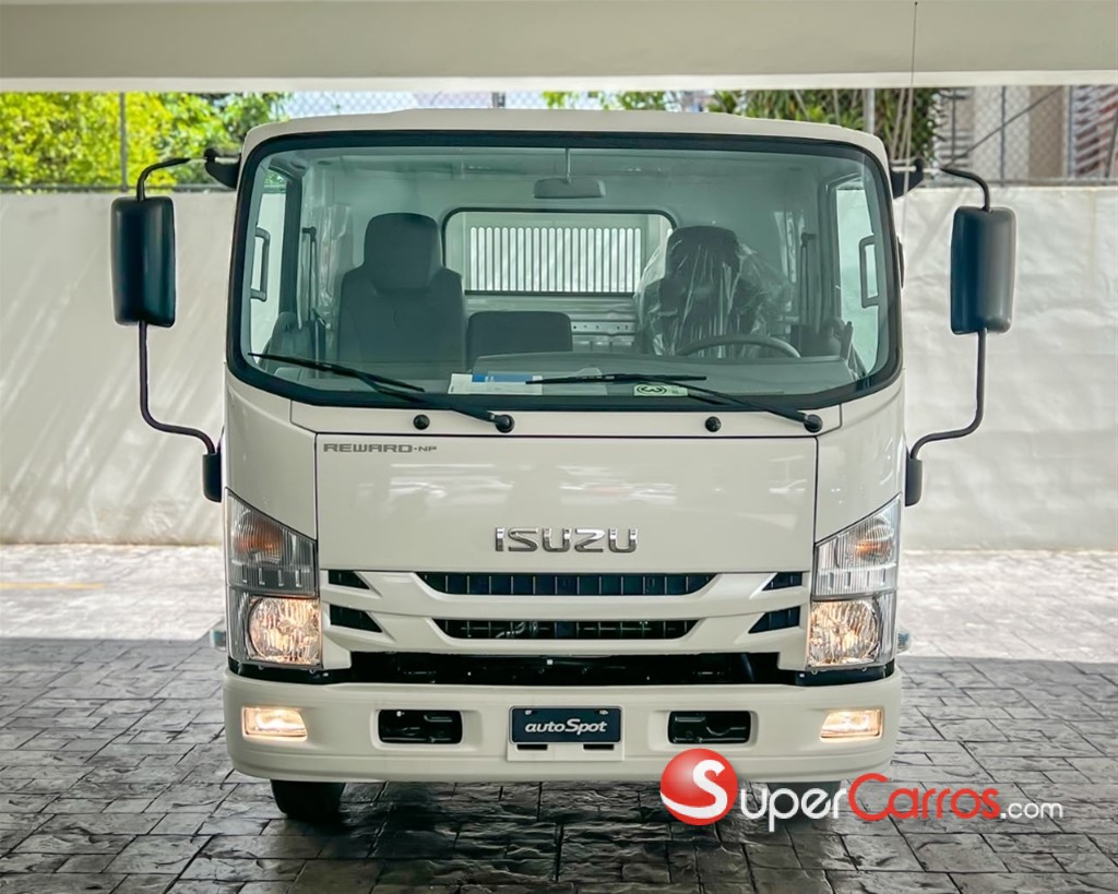 2027 Isuzu REWARD — foto 2 / 12