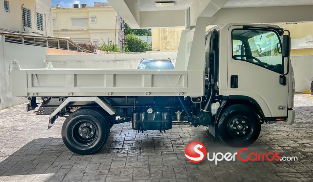 2027 Isuzu REWARD — foto 3 / 12