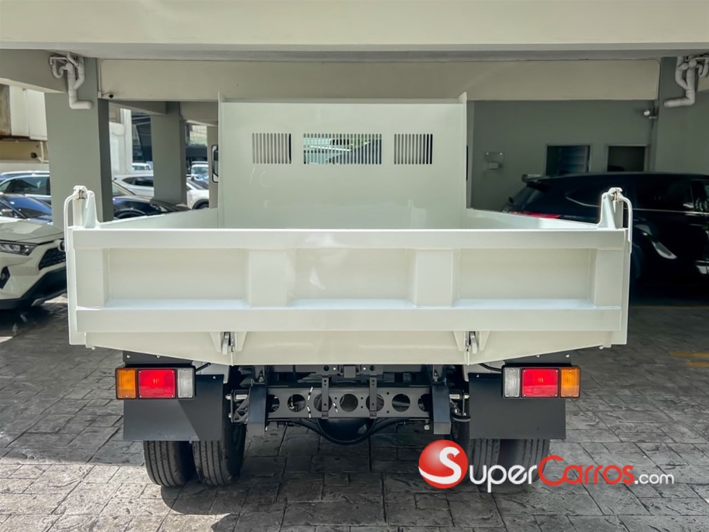 2027 Isuzu REWARD — foto 5 / 12