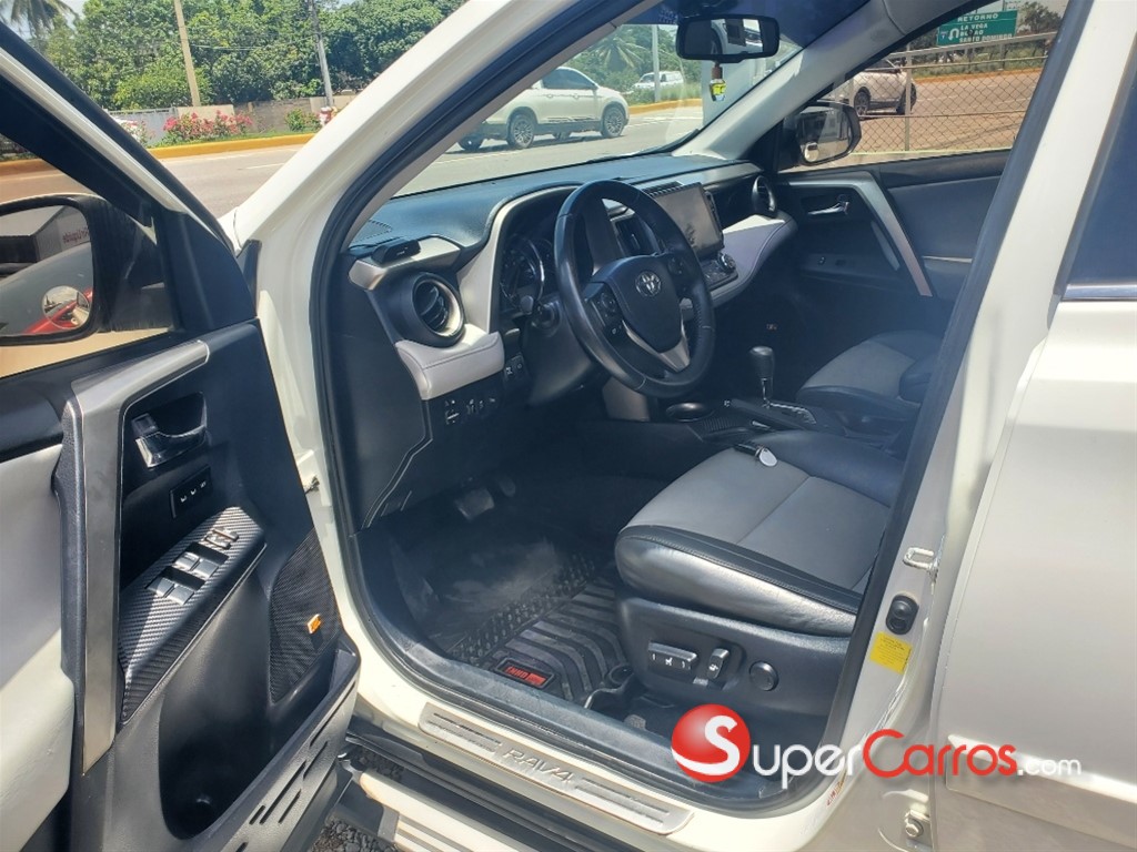 2015 Toyota RAV4 Limited — foto 3 / 12
