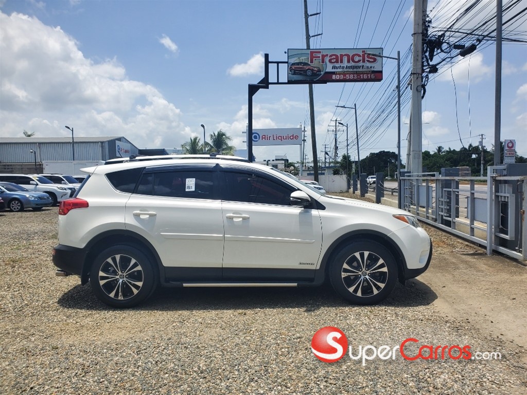 2015 Toyota RAV4 Limited — foto 8 / 12