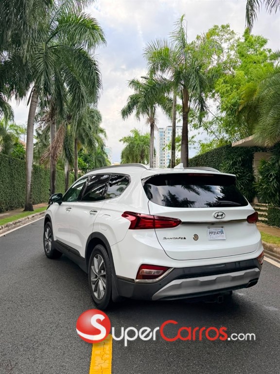 2020 Hyundai Santa Fe Limited — foto 6 / 12
