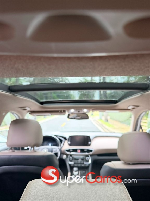 2020 Hyundai Santa Fe Limited — foto 9 / 12