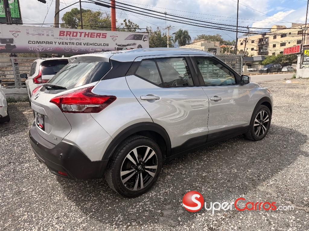 2020 Nissan Kicks SV — foto 3 / 12