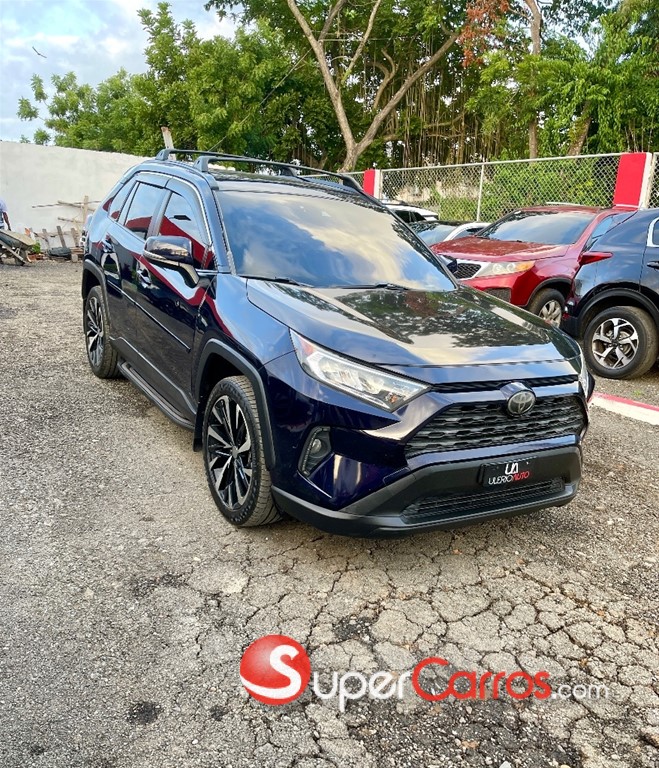 2019 Toyota RAV4 XLE — foto 2 / 12