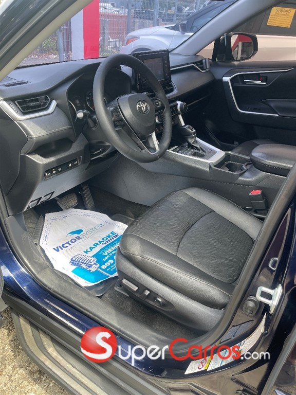 2019 Toyota RAV4 XLE — foto 5 / 12