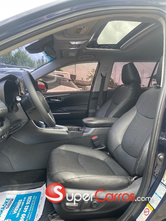 2019 Toyota RAV4 XLE — foto 6 / 12