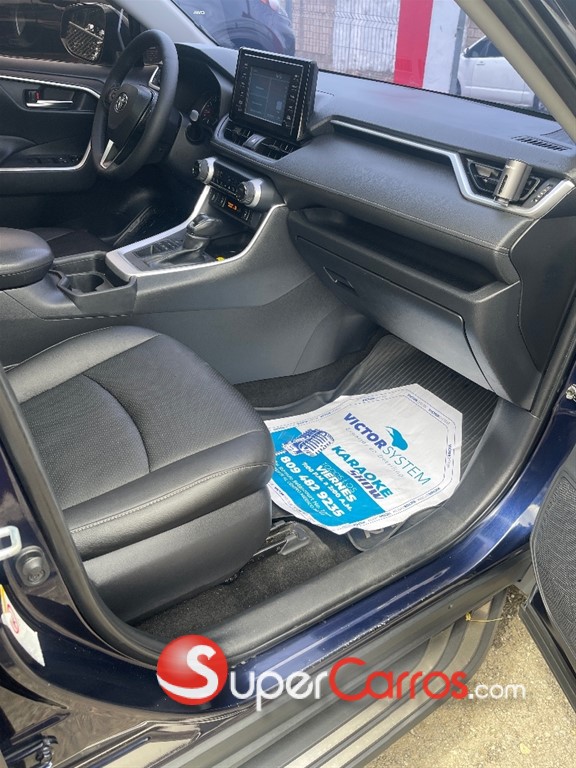 2019 Toyota RAV4 XLE — foto 9 / 12