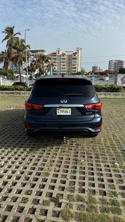 2017 Infiniti QX-60 — foto 3 / 12