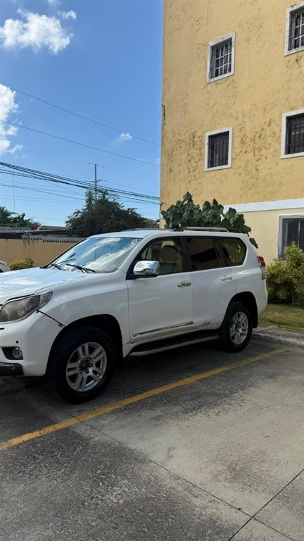 2012 Toyota Land Cruiser Prado — foto 2 / 8