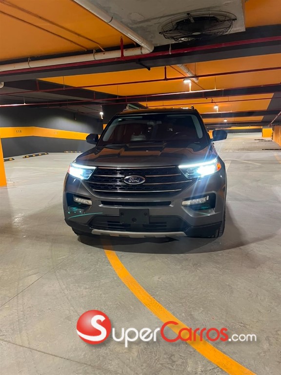 2022 Ford Explorer XLT — foto 2 / 10