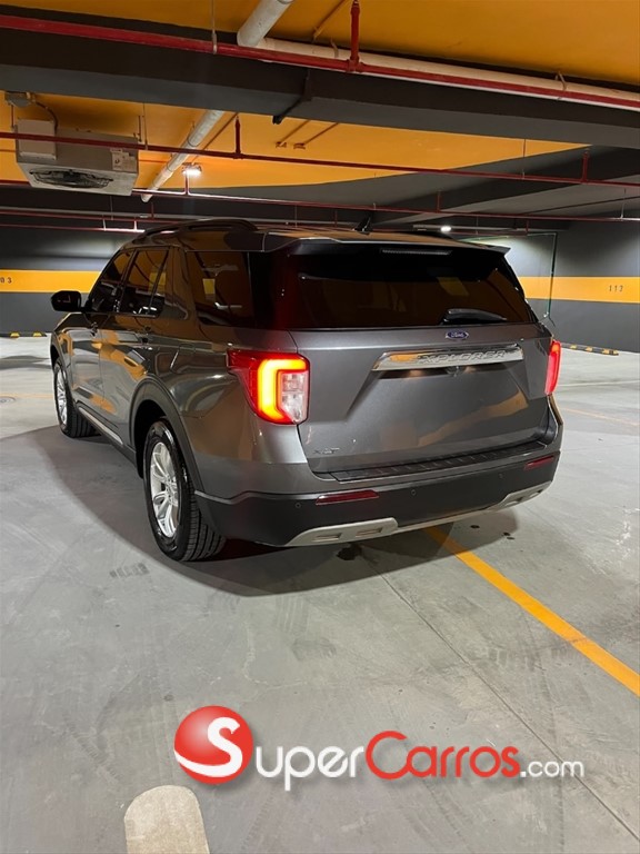 2022 Ford Explorer XLT — foto 5 / 10