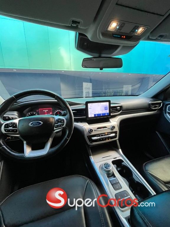 2022 Ford Explorer XLT — foto 9 / 10
