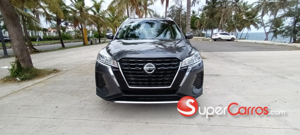 2021 Nissan Kicks SV — foto 2 / 12