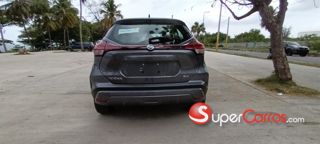 2021 Nissan Kicks SV — foto 5 / 12