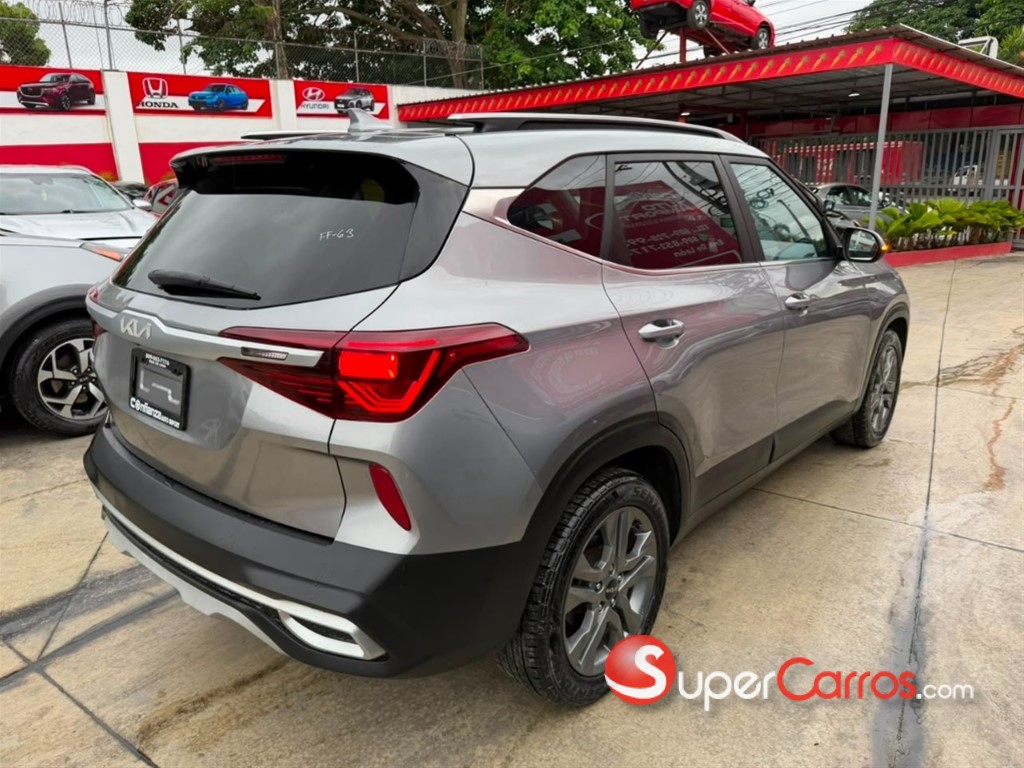 2022 Kia Seltos — foto 4 / 9