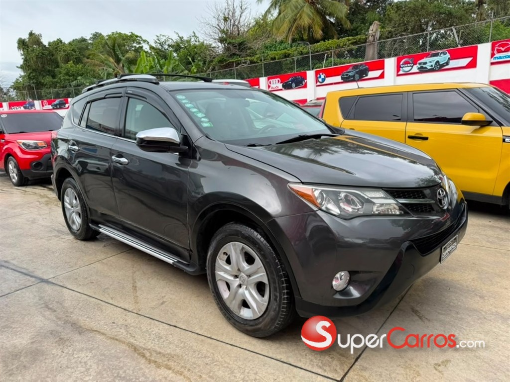 2015 Toyota RAV4 — foto 3 / 7