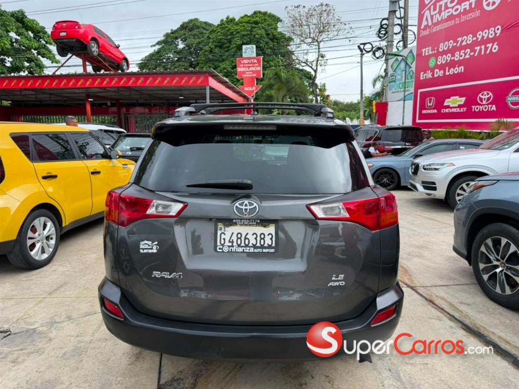 2015 Toyota RAV4 — foto 5 / 7